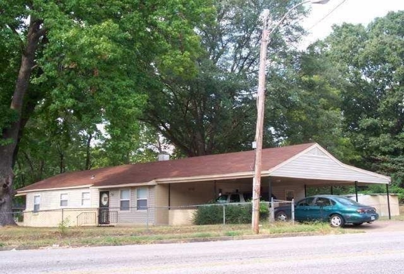 1274 FRAYSER RD, Memphis, Tennessee 38127, 3 Bedrooms Bedrooms, 6 Rooms Rooms,1 BathroomBathrooms,Residential,For Sale,FRAYSER,10219125