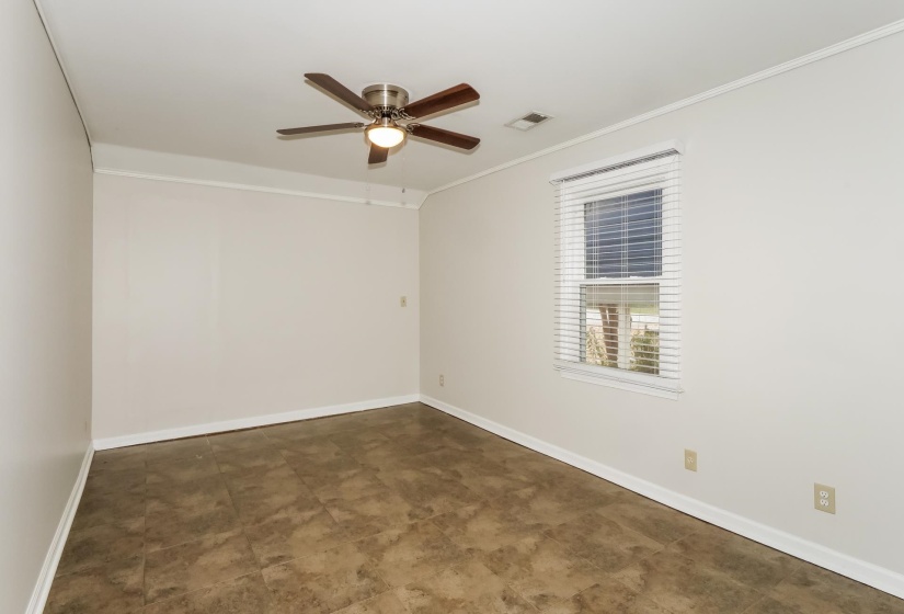 3726 FRIAR TUCK RD, Memphis, Tennessee 38111, 3 Bedrooms Bedrooms, 7 Rooms Rooms,1 BathroomBathrooms,Residential,For Sale,FRIAR TUCK,10219139