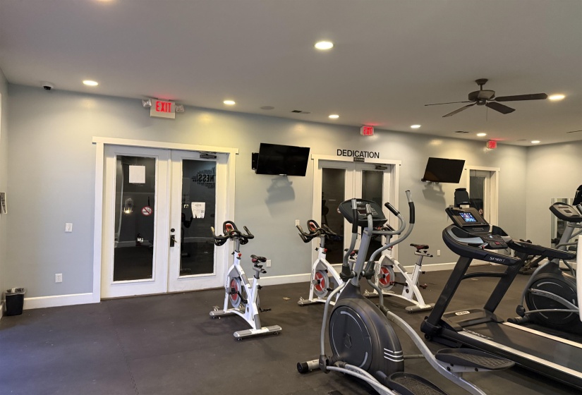 1101 TREE TOP WAY, Knoxville, Tennessee 37920, 3 Bedrooms Bedrooms, 5 Rooms Rooms,3 BathroomsBathrooms,Residential,For Sale,TREE TOP,10211700