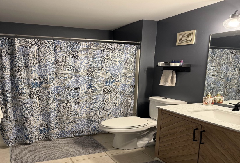 1101 TREE TOP WAY, Knoxville, Tennessee 37920, 3 Bedrooms Bedrooms, 5 Rooms Rooms,3 BathroomsBathrooms,Residential,For Sale,TREE TOP,10211700
