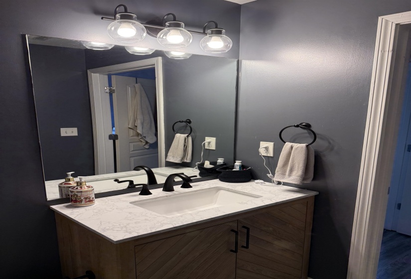 1101 TREE TOP WAY, Knoxville, Tennessee 37920, 3 Bedrooms Bedrooms, 5 Rooms Rooms,3 BathroomsBathrooms,Residential,For Sale,TREE TOP,10211700