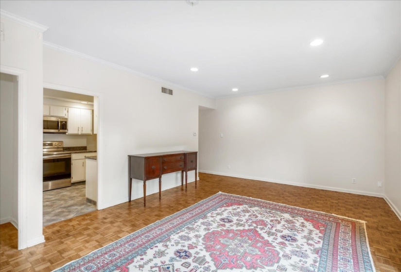 475 HIGHLAND ST, Memphis, Tennessee 38122, 2 Bedrooms Bedrooms, 4 Rooms Rooms,2 BathroomsBathrooms,Residential,For Sale,HIGHLAND,10219186