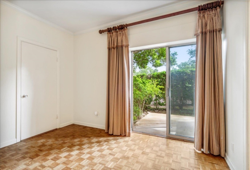 475 HIGHLAND ST, Memphis, Tennessee 38122, 2 Bedrooms Bedrooms, 4 Rooms Rooms,2 BathroomsBathrooms,Residential,For Sale,HIGHLAND,10219186
