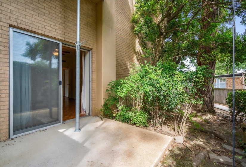 475 HIGHLAND ST, Memphis, Tennessee 38122, 2 Bedrooms Bedrooms, 4 Rooms Rooms,2 BathroomsBathrooms,Residential,For Sale,HIGHLAND,10219186
