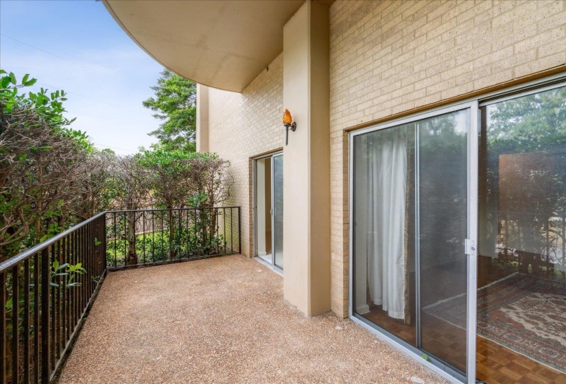 475 HIGHLAND ST, Memphis, Tennessee 38122, 2 Bedrooms Bedrooms, 4 Rooms Rooms,2 BathroomsBathrooms,Residential,For Sale,HIGHLAND,10219186