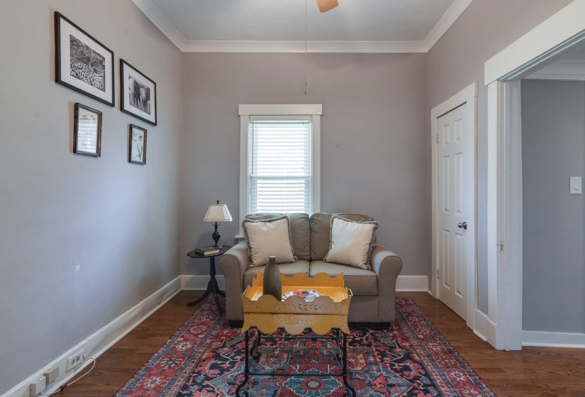 1932 CARR AVE, Memphis, Tennessee 38104, 3 Bedrooms Bedrooms, 6 Rooms Rooms,1 BathroomBathrooms,Residential,For Sale,CARR,10219187