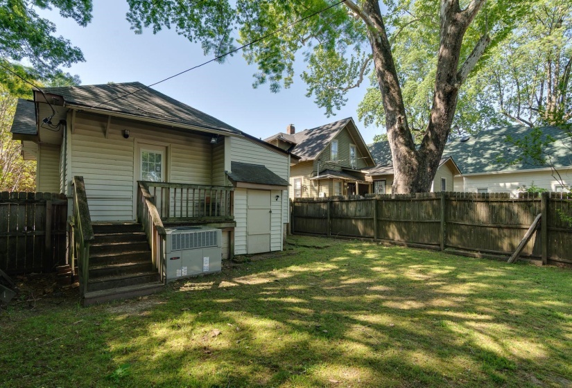 1932 CARR AVE, Memphis, Tennessee 38104, 3 Bedrooms Bedrooms, 6 Rooms Rooms,1 BathroomBathrooms,Residential,For Sale,CARR,10219187