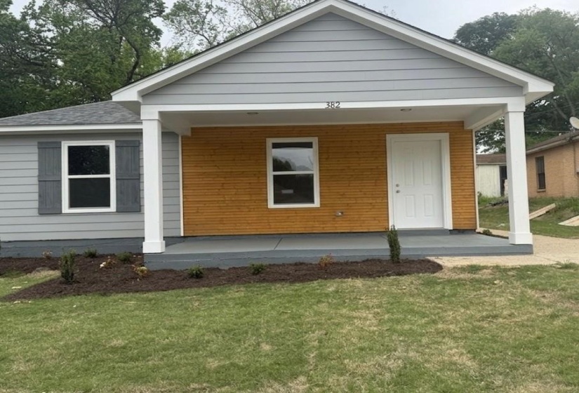382 CARBON DR, Memphis, Tennessee 38109, 4 Bedrooms Bedrooms, 7 Rooms Rooms,2 BathroomsBathrooms,Residential,For Sale,CARBON,10219193