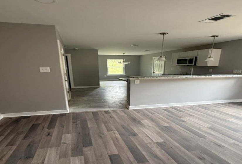 382 CARBON DR, Memphis, Tennessee 38109, 4 Bedrooms Bedrooms, 7 Rooms Rooms,2 BathroomsBathrooms,Residential,For Sale,CARBON,10219193
