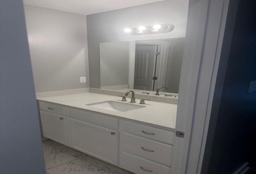 382 CARBON DR, Memphis, Tennessee 38109, 4 Bedrooms Bedrooms, 7 Rooms Rooms,2 BathroomsBathrooms,Residential,For Sale,CARBON,10219193