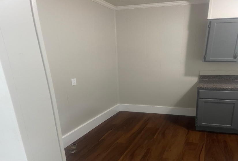 804 COLUMBIA ST, Memphis, Tennessee 38112, 2 Bedrooms Bedrooms, 6 Rooms Rooms,1 BathroomBathrooms,Rental Properties,For Sale,COLUMBIA,10219215
