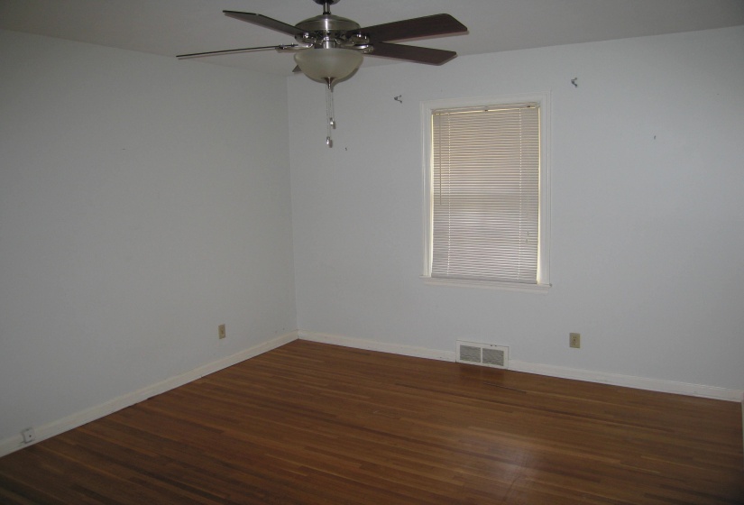 5055 HOWARD PLACE ST, Millington, Tennessee 38053, 3 Bedrooms Bedrooms, 6 Rooms Rooms,2 BathroomsBathrooms,Rental Properties,For Sale,HOWARD PLACE,10219220