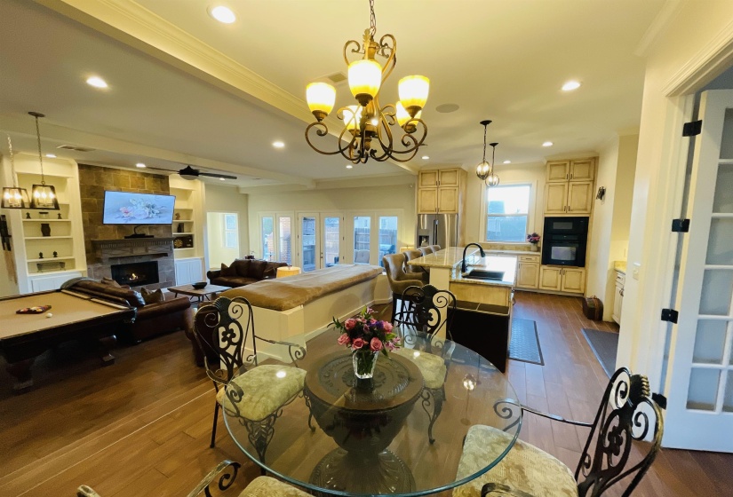 1465 PARKWAY ST, Memphis, Tennessee 38112, 4 Bedroom Bedrooms, 12 Room Rooms,4.1 BathroomBathrooms,Residential,For Sale,PARKWAY,0,10219209