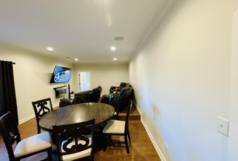 1465 PARKWAY ST, Memphis, Tennessee 38112, 4 Bedroom Bedrooms, 12 Room Rooms,4.1 BathroomBathrooms,Residential,For Sale,PARKWAY,0,10219209