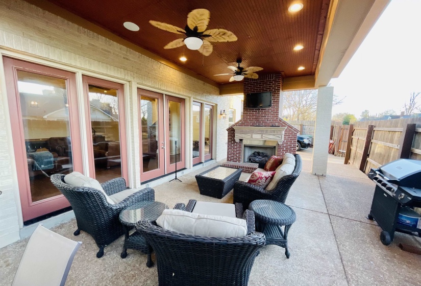 1465 PARKWAY ST, Memphis, Tennessee 38112, 4 Bedroom Bedrooms, 12 Room Rooms,4.1 BathroomBathrooms,Residential,For Sale,PARKWAY,0,10219209