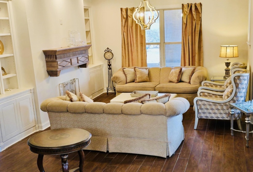 1465 PARKWAY ST, Memphis, Tennessee 38112, 4 Bedroom Bedrooms, 12 Room Rooms,4.1 BathroomBathrooms,Residential,For Sale,PARKWAY,0,10219209