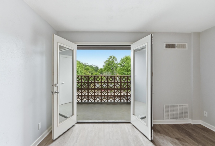 2277 UNION AVE, Memphis, Tennessee 38104, 1 Bedroom Bedrooms, 3 Room Rooms,1 BathroomBathrooms,Residential,For Sale,UNION,0,10219230