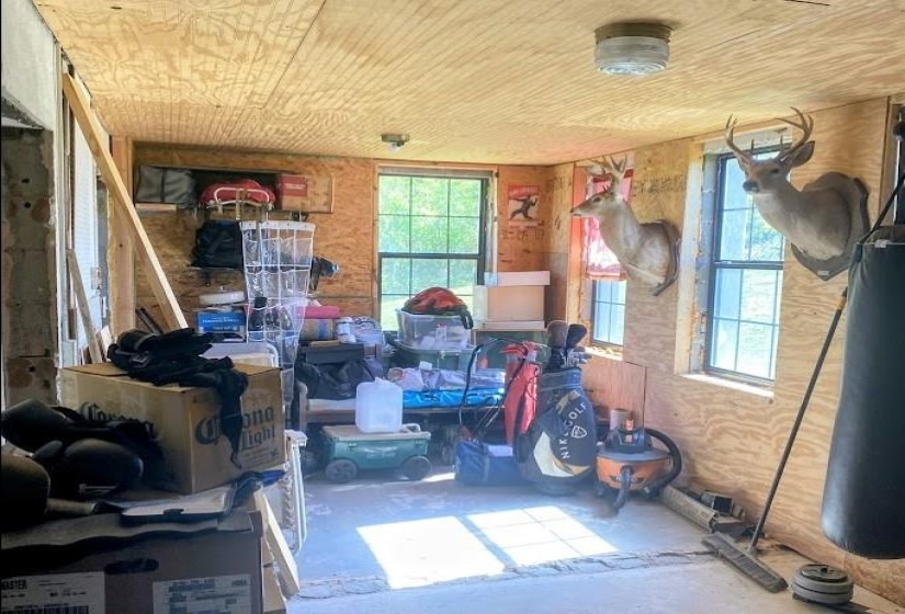 141 MADISON AVE, Grand Junction, Tennessee 38039-4458, 3 Bedroom Bedrooms, 11 Room Rooms,2.1 BathroomBathrooms,Residential,For Sale,MADISON,0,10219241