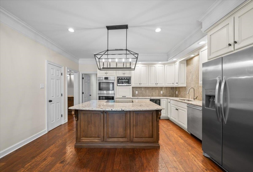 9157 GILLIE CV, Bartlett, Tennessee 38133, 5 Bedroom Bedrooms, 10 Room Rooms,4.2 BathroomBathrooms,Residential,For Sale,GILLIE,0,10219261