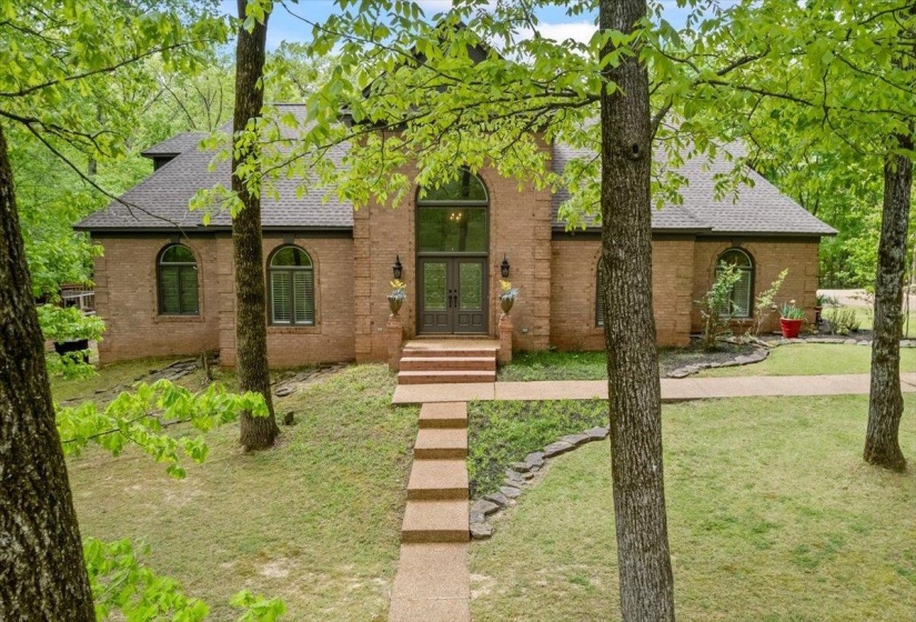 9157 GILLIE CV, Bartlett, Tennessee 38133, 5 Bedroom Bedrooms, 10 Room Rooms,4.2 BathroomBathrooms,Residential,For Sale,GILLIE,0,10219261