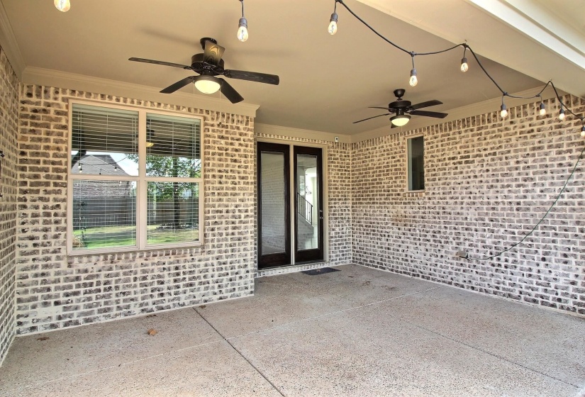 867 CYPRESS POND DR, Collierville, Tennessee 38017, 5 Bedroom Bedrooms, 10 Room Rooms,3 BathroomBathrooms,Residential,For Sale,CYPRESS POND,0,10219263