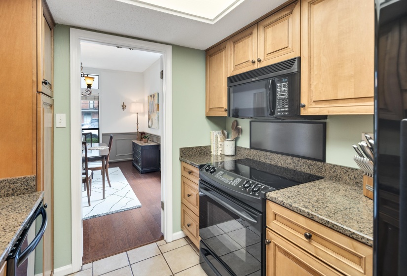 1707 BELVEDERE CT, Memphis, Tennessee 38104, 2 Bedroom Bedrooms, 5 Room Rooms,2.1 BathroomBathrooms,Residential,For Sale,BELVEDERE,0,10219264