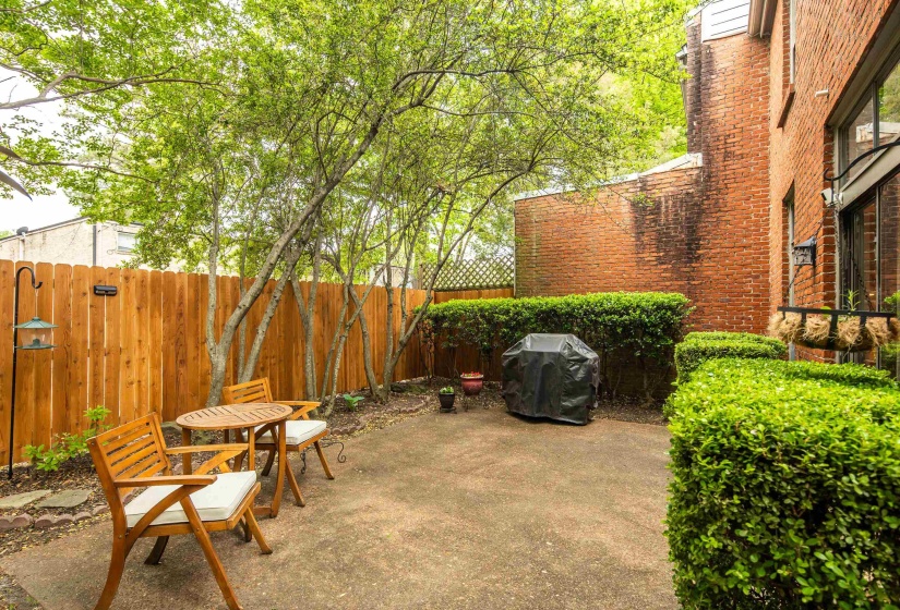 1707 BELVEDERE CT, Memphis, Tennessee 38104, 2 Bedroom Bedrooms, 5 Room Rooms,2.1 BathroomBathrooms,Residential,For Sale,BELVEDERE,0,10219264