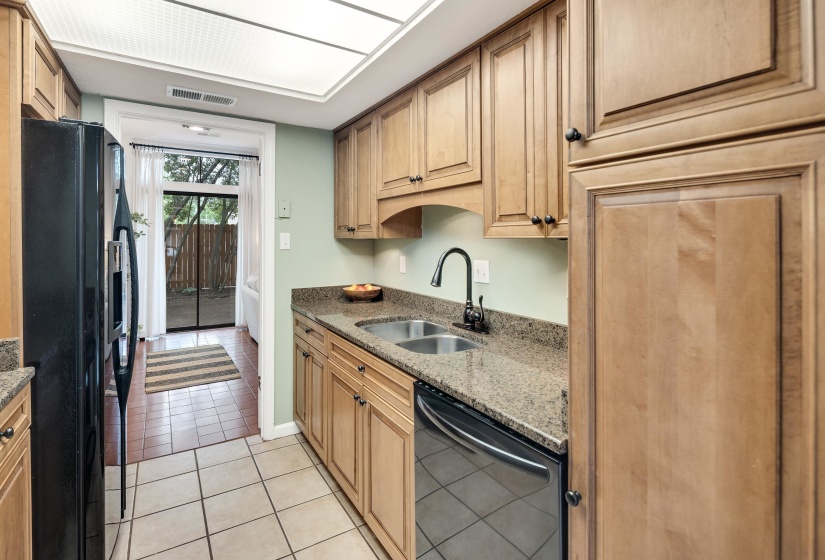1707 BELVEDERE CT, Memphis, Tennessee 38104, 2 Bedroom Bedrooms, 5 Room Rooms,2.1 BathroomBathrooms,Residential,For Sale,BELVEDERE,0,10219264