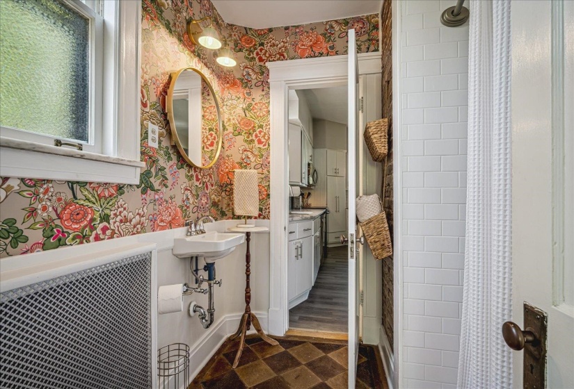 1968 NELSON AVE, Memphis, Tennessee 38104, 4 Bedroom Bedrooms, 7 Room Rooms,2 BathroomBathrooms,Residential,For Sale,NELSON,0,10219276