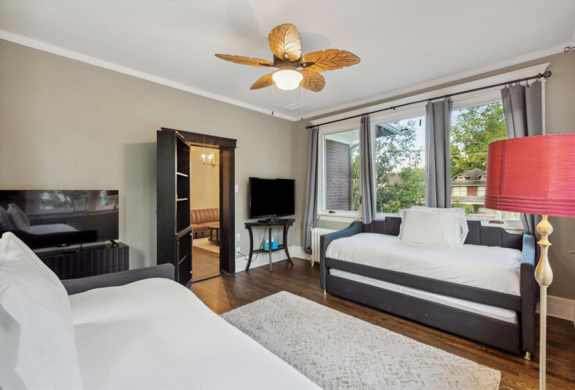 309 MCLEAN AVE, Memphis, Tennessee 38112, 10 Bedroom Bedrooms, 15 Room Rooms,7.1 BathroomBathrooms,Residential,For Sale,MCLEAN,0,10219278