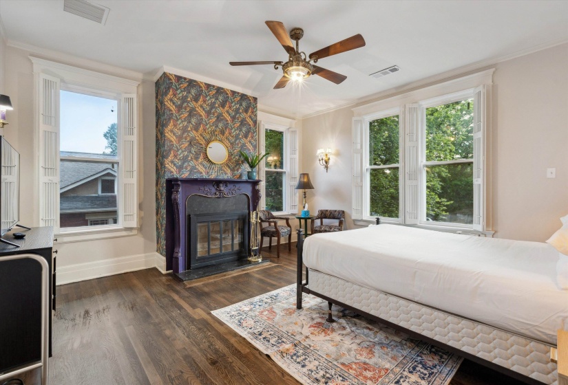 309 MCLEAN AVE, Memphis, Tennessee 38112, 10 Bedroom Bedrooms, 15 Room Rooms,7.1 BathroomBathrooms,Residential,For Sale,MCLEAN,0,10219278