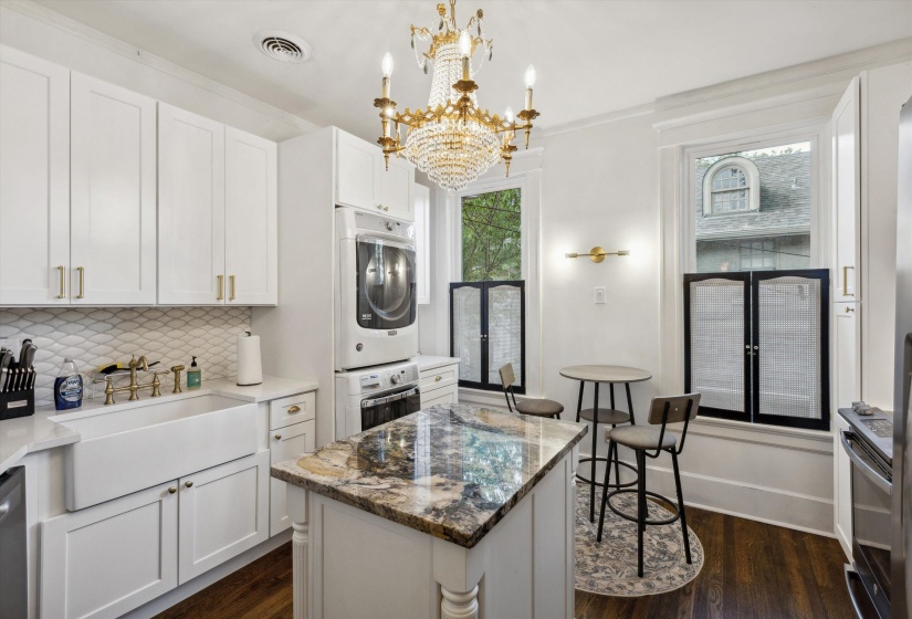 309 MCLEAN AVE, Memphis, Tennessee 38112, 10 Bedroom Bedrooms, 15 Room Rooms,7.1 BathroomBathrooms,Residential,For Sale,MCLEAN,0,10219278