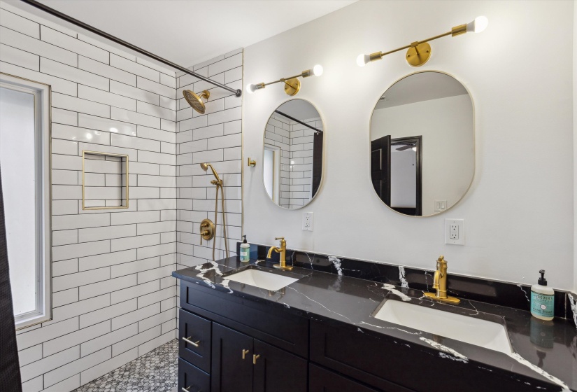 309 MCLEAN AVE, Memphis, Tennessee 38112, 10 Bedroom Bedrooms, 15 Room Rooms,7.1 BathroomBathrooms,Residential,For Sale,MCLEAN,0,10219278