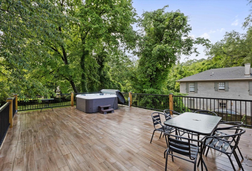 309 MCLEAN AVE, Memphis, Tennessee 38112, 10 Bedroom Bedrooms, 15 Room Rooms,7.1 BathroomBathrooms,Residential,For Sale,MCLEAN,0,10219278
