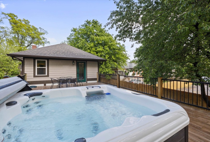 309 MCLEAN AVE, Memphis, Tennessee 38112, 10 Bedroom Bedrooms, 15 Room Rooms,7.1 BathroomBathrooms,Residential,For Sale,MCLEAN,0,10219278
