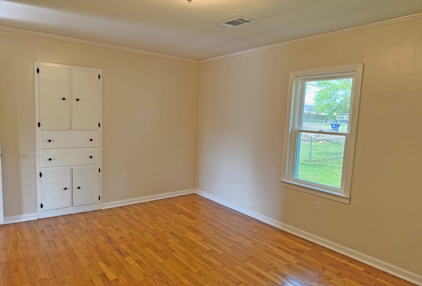 20 DANIEL ST, Savannah, Tennessee 38372, 3 Bedrooms Bedrooms, 6 Rooms Rooms,1 BathroomBathrooms,Residential,For Sale,DANIEL,10219295