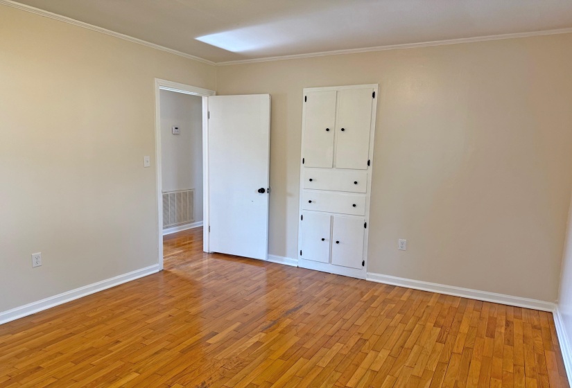 20 DANIEL ST, Savannah, Tennessee 38372, 3 Bedrooms Bedrooms, 6 Rooms Rooms,1 BathroomBathrooms,Residential,For Sale,DANIEL,10219295