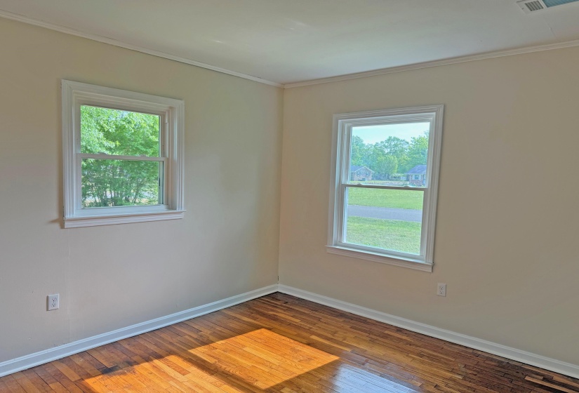20 DANIEL ST, Savannah, Tennessee 38372, 3 Bedrooms Bedrooms, 6 Rooms Rooms,1 BathroomBathrooms,Residential,For Sale,DANIEL,10219295