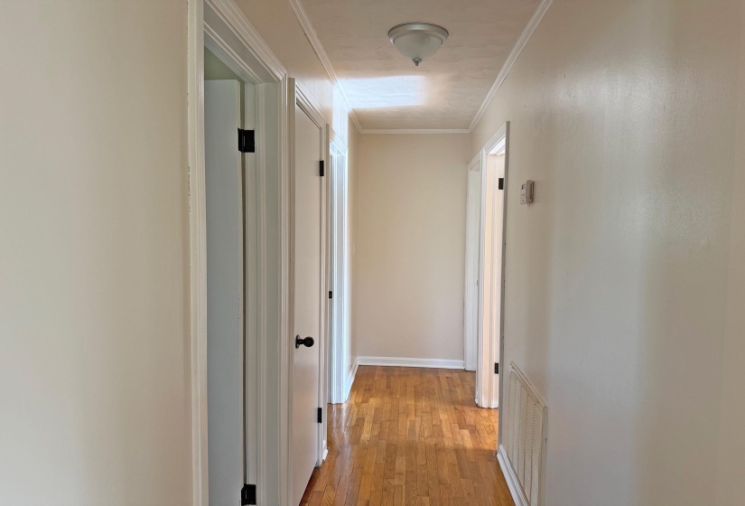 20 DANIEL ST, Savannah, Tennessee 38372, 3 Bedrooms Bedrooms, 6 Rooms Rooms,1 BathroomBathrooms,Residential,For Sale,DANIEL,10219295
