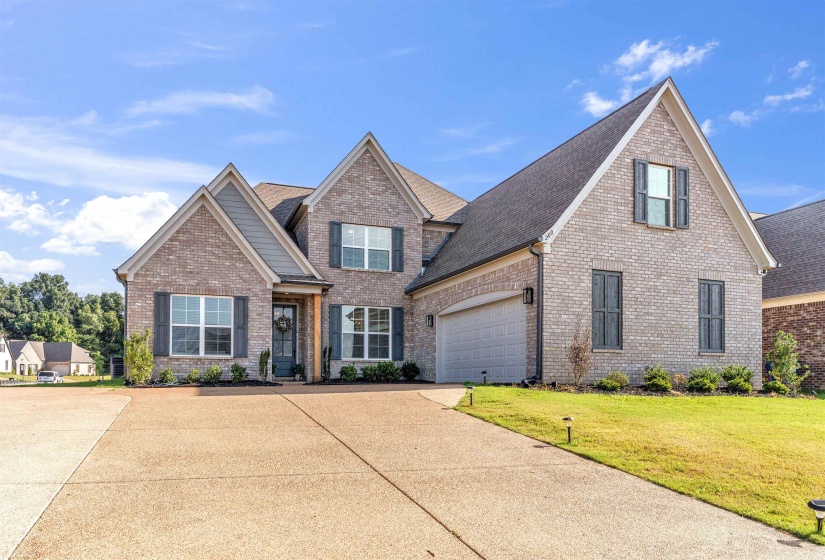 200 VALLEYVIEW LN, Oakland, Tennessee 38060, 4 Bedroom Bedrooms, 8 Room Rooms,3 BathroomBathrooms,Residential,For Sale,VALLEYVIEW,0,10219305