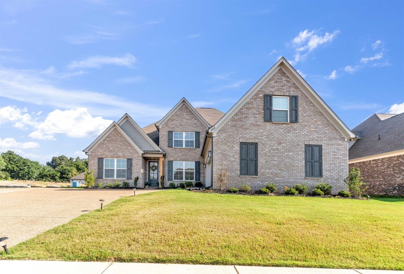 200 VALLEYVIEW LN, Oakland, Tennessee 38060, 4 Bedroom Bedrooms, 8 Room Rooms,3 BathroomBathrooms,Residential,For Sale,VALLEYVIEW,0,10219305