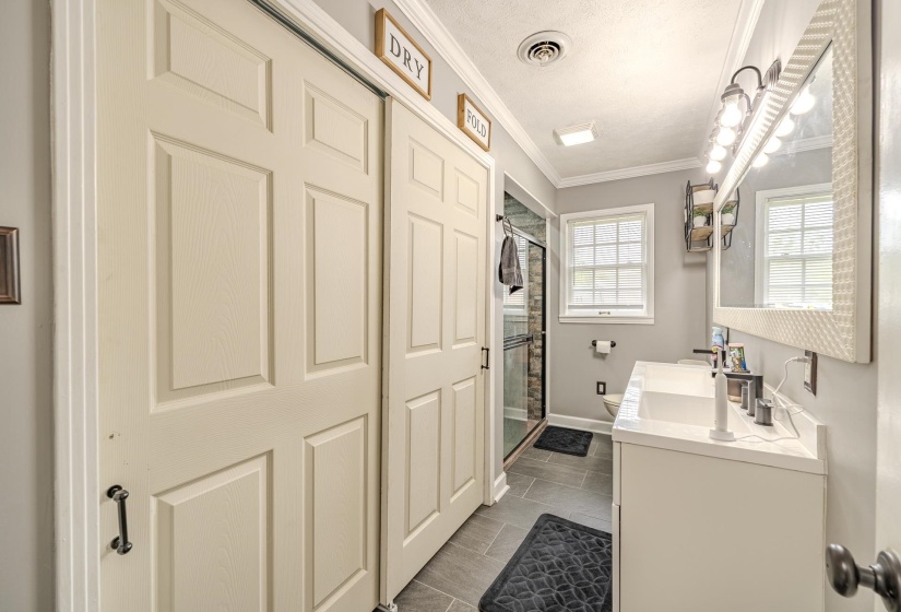 280 BOWEN DR, Savannah, Tennessee 38372, 4 Bedrooms Bedrooms, 11 Rooms Rooms,2.1 BathroomsBathrooms,Residential,For Sale,BOWEN,10219309