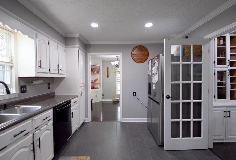 280 BOWEN DR, Savannah, Tennessee 38372, 4 Bedrooms Bedrooms, 11 Rooms Rooms,2.1 BathroomsBathrooms,Residential,For Sale,BOWEN,10219309