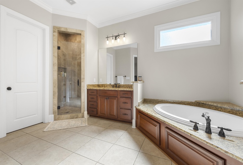 1620 TARTAN LN, Collierville, Tennessee 38017, 4 Bedrooms Bedrooms, 9 Rooms Rooms,4 BathroomsBathrooms,Residential,For Sale,TARTAN,10218905
