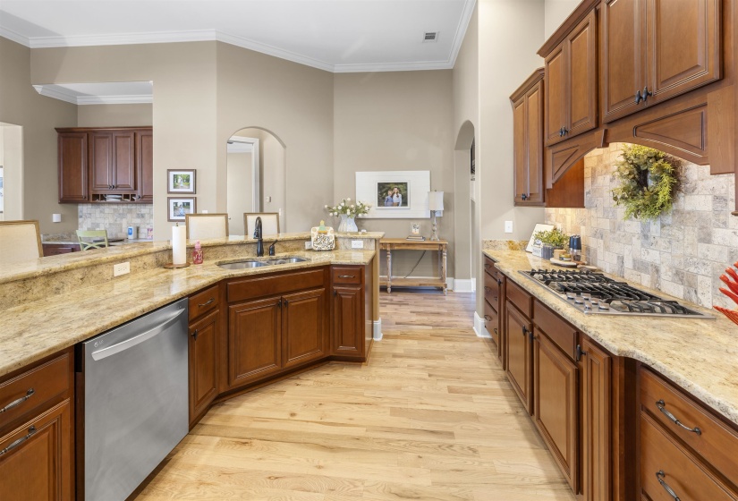 1620 TARTAN LN, Collierville, Tennessee 38017, 4 Bedrooms Bedrooms, 9 Rooms Rooms,4 BathroomsBathrooms,Residential,For Sale,TARTAN,10218905