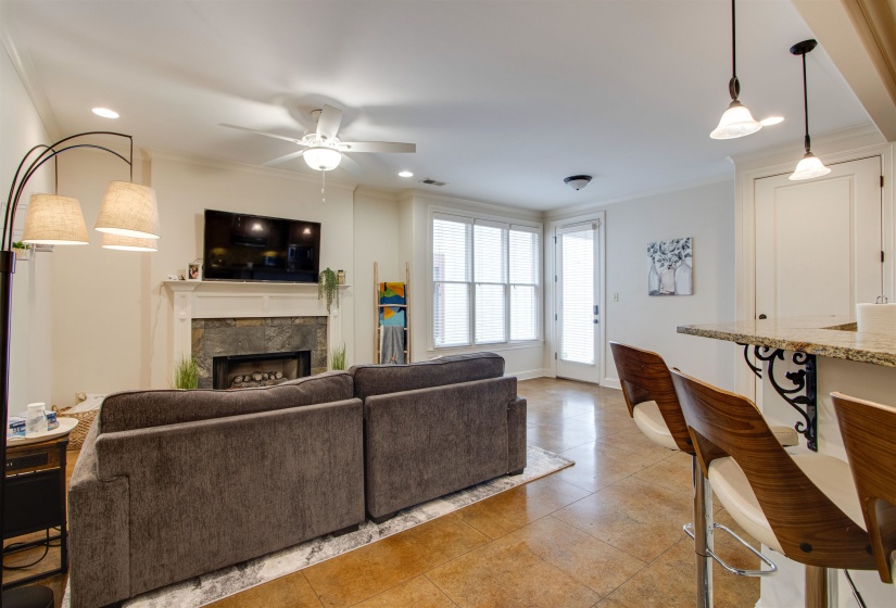 3564 WALNUT GROVE RD, Memphis, Tennessee 38111, 3 Bedroom Bedrooms, 8 Room Rooms,2.1 BathroomBathrooms,Residential,For Sale,WALNUT GROVE,0,10219313