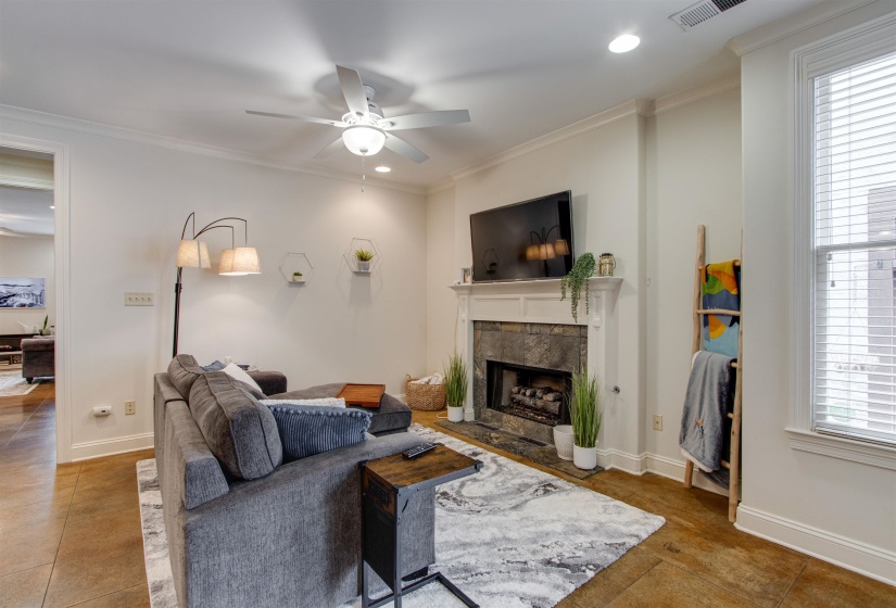 3564 WALNUT GROVE RD, Memphis, Tennessee 38111, 3 Bedroom Bedrooms, 8 Room Rooms,2.1 BathroomBathrooms,Residential,For Sale,WALNUT GROVE,0,10219313