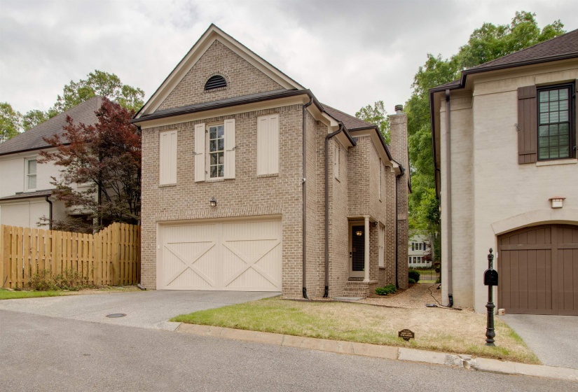 3564 WALNUT GROVE RD, Memphis, Tennessee 38111, 3 Bedroom Bedrooms, 8 Room Rooms,2.1 BathroomBathrooms,Residential,For Sale,WALNUT GROVE,0,10219313
