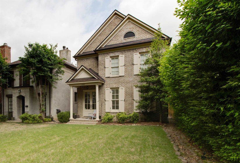 3564 WALNUT GROVE RD, Memphis, Tennessee 38111, 3 Bedroom Bedrooms, 8 Room Rooms,2.1 BathroomBathrooms,Residential,For Sale,WALNUT GROVE,0,10219313
