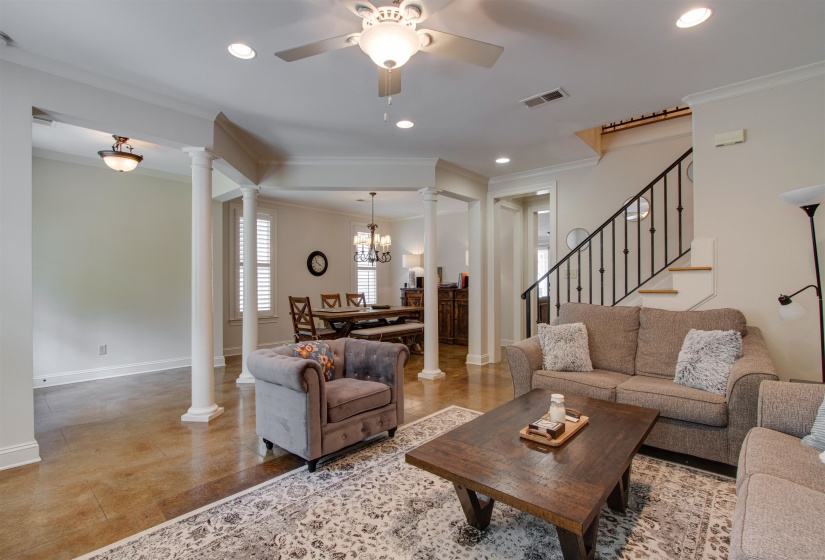 3564 WALNUT GROVE RD, Memphis, Tennessee 38111, 3 Bedroom Bedrooms, 8 Room Rooms,2.1 BathroomBathrooms,Residential,For Sale,WALNUT GROVE,0,10219313